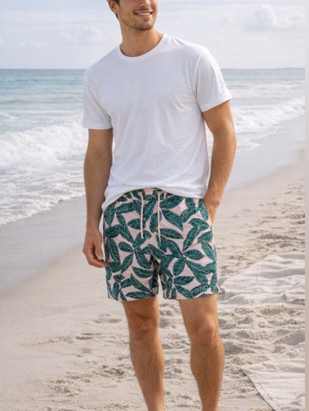 NWT GAP Pool Shorts / Swimming Trunks - Tropical Leaf Pattern